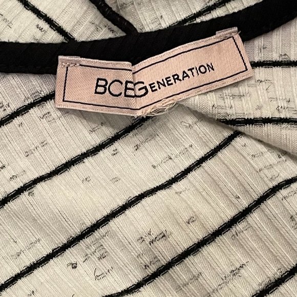 NWOT BCBGeneration Crew Neck Short Sleeve Striped Knit Baby Tee, Size Large - Picture 8 of 10